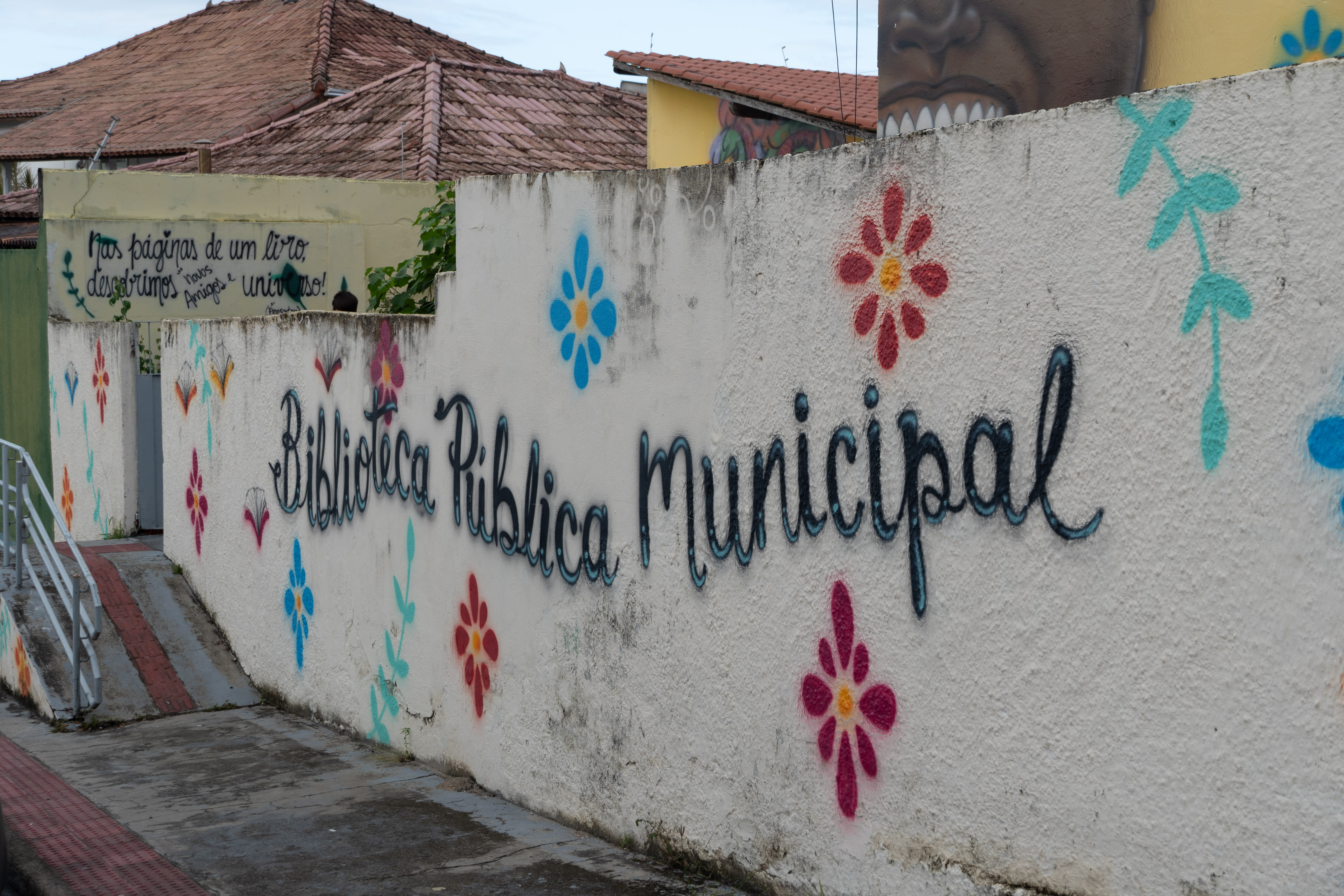 BIBLIOTECA MUNICIPAL CLEMENTINO ROCHA COMEMORA 82 ANOS COM TARDE DE CULTURA E ARTE